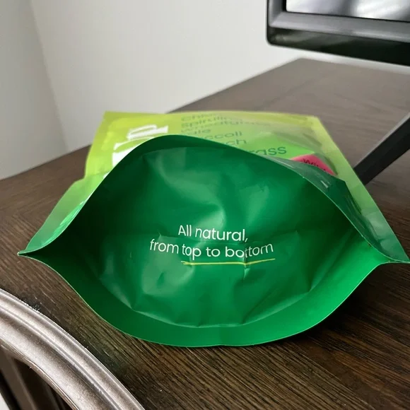 New! Live it Up Super Greens Supplement Exp 1/27 - Picture 4 of 5